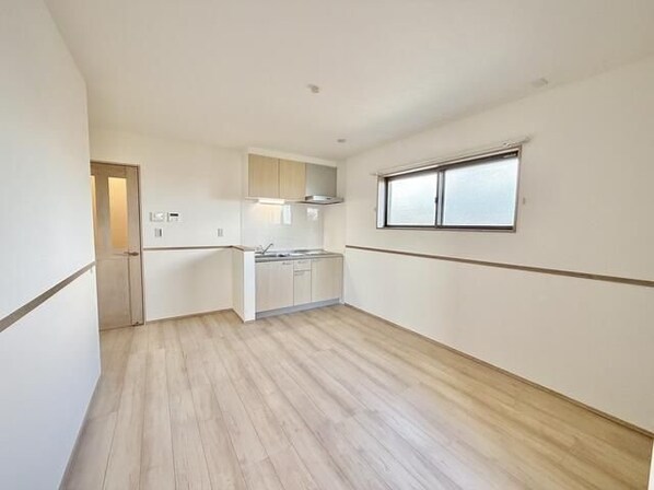 シャイニングパレス宮城野原の物件内観写真